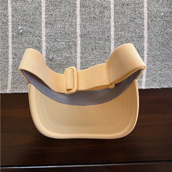 Women’s yellow Athleta Visor - Picture 3 of 3